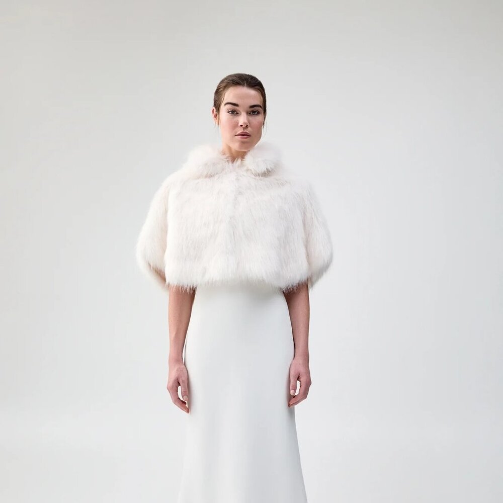 Unreal Fur Faux Fur Nord Cape in Ivory